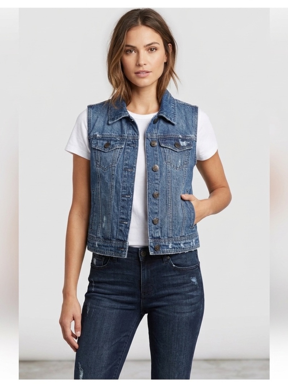 🌼FIORE Like new ladies Blue Vest Classic Style Essential Size:Medium Button Frt